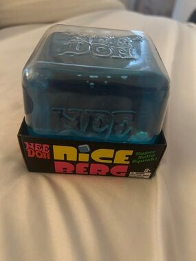 NeeDoh Nice Berg Super Solid Squish - Blue